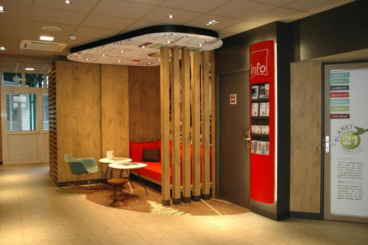 Ibis Levallois Perret Esterno foto