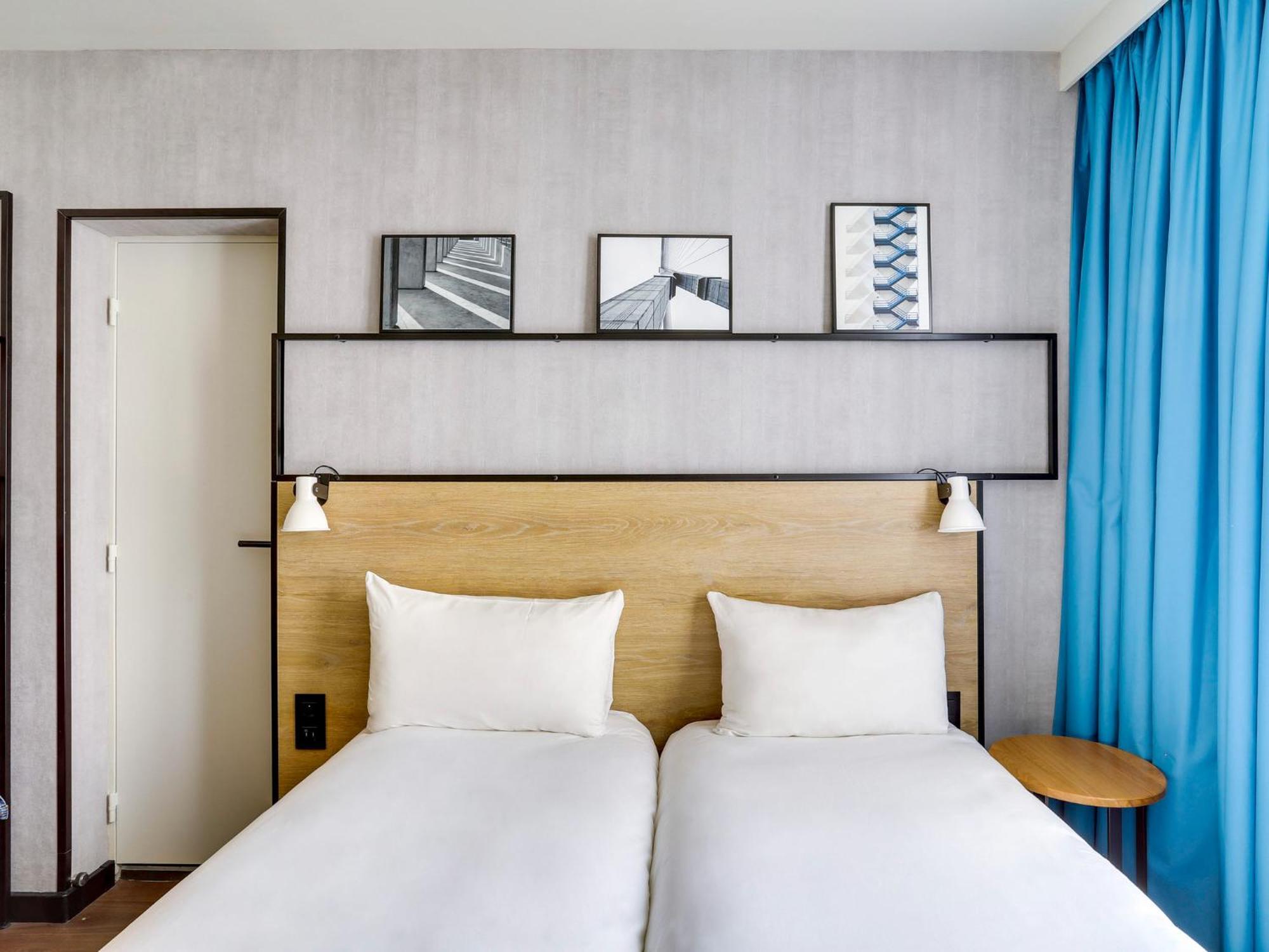 Ibis Levallois Perret Esterno foto